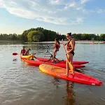Lodge Les Insolites De La Base Nautique *