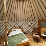 Les Insolites De La Base Nautique Lodge *