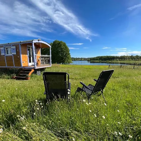 Lodge Les Insolites De La Base Nautique Verneuil (Charente)