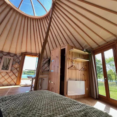 Lodge Les Insolites De La Base Nautique Verneuil (Charente)